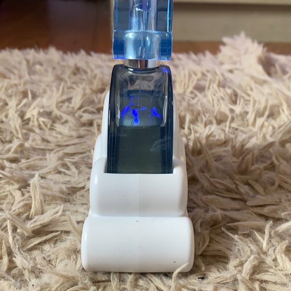 Ariana Grande Cloud Perfume with Stand - Picture 4 of 15